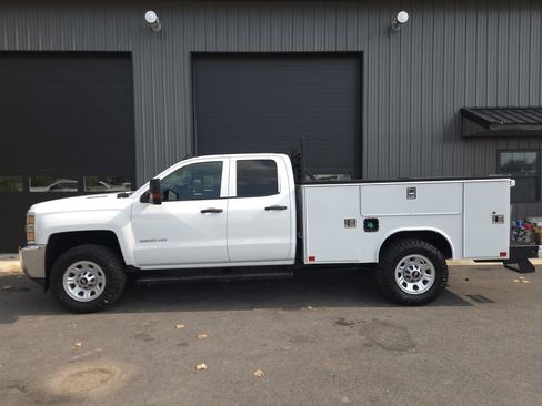Used 2015 Chevrolet Silverado 3500 W/T w/ WT Fleet Convenience Package image 1