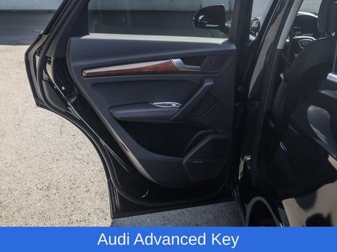 Used 2023 Audi Q5 2.0T Premium Plus w/ Premium Plus Package AWD/4WD image 23