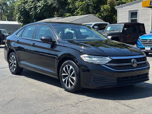 Used 2024 Volkswagen Jetta S FWD image 2
