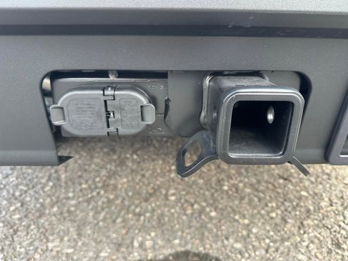 New 2025 Ford Maverick XLT w/ Black Appearance Package image 15