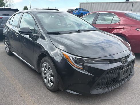 Used 2022 Toyota Corolla LE w/ Carpet Mat Package (TMS) FWD image 3