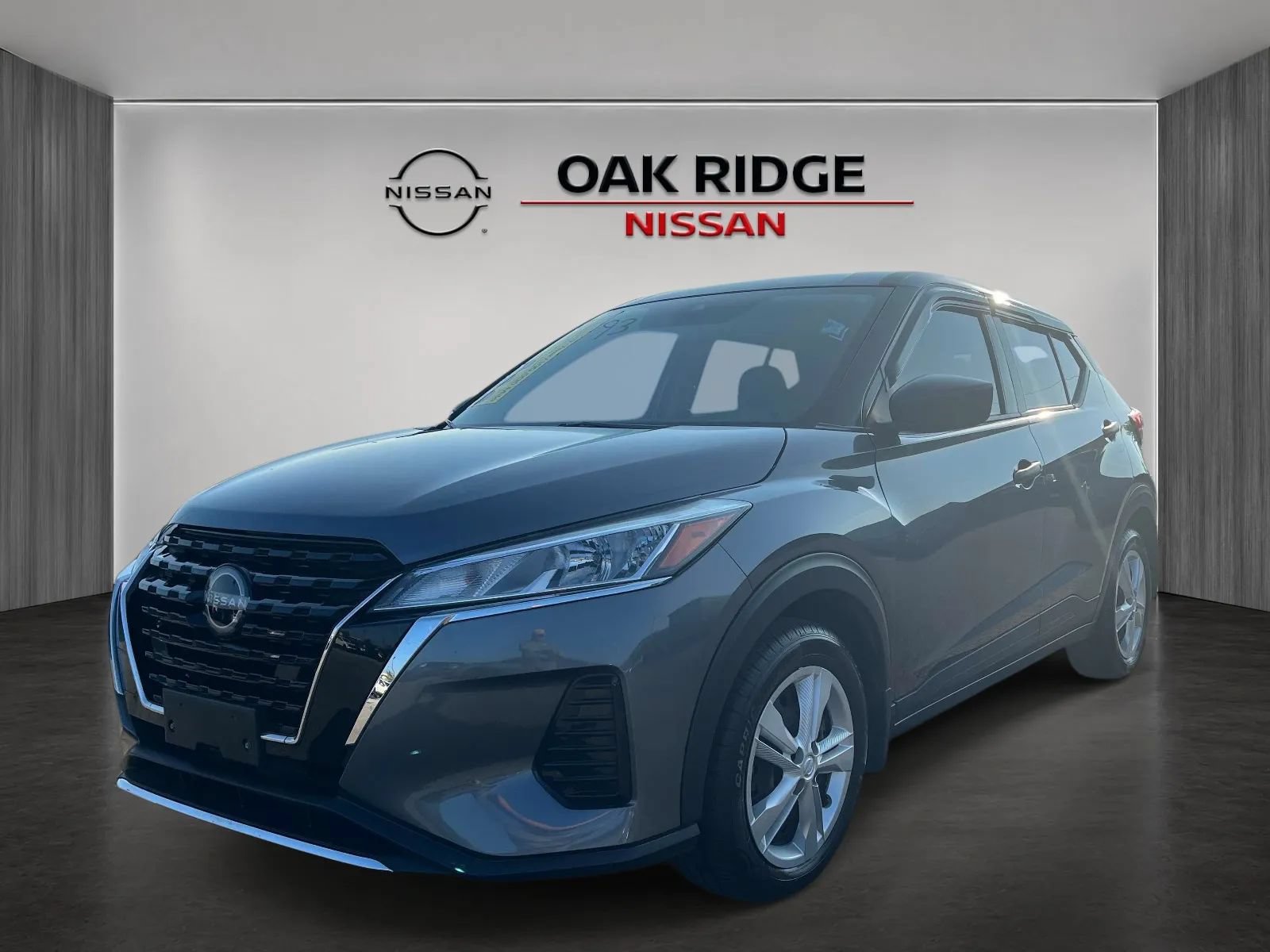 Used 2023 Nissan Kicks S FWD image 7