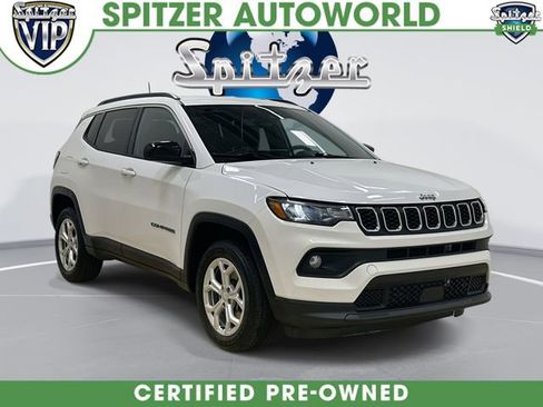 Used 2024 Jeep Compass Latitude AWD/4WD image 1