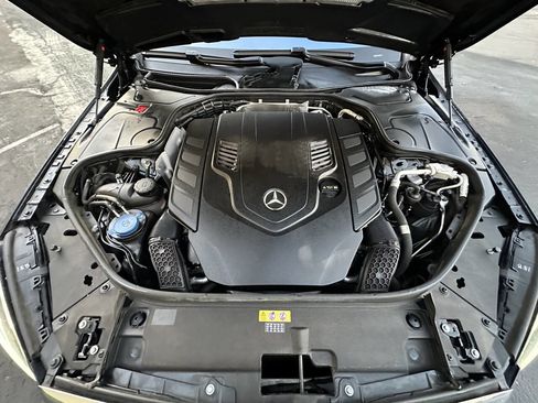 Used 2018 Mercedes-Benz S 560 Sedan image 33