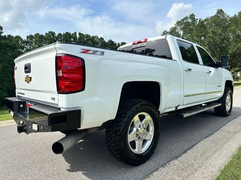 Used 2015 Chevrolet Silverado 2500 LTZ w/ Duramax Plus Package AWD/4WD image 5