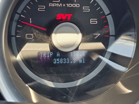 Used 2010 Ford Mustang Shelby GT500 RWD image 17