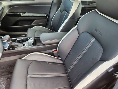 New 2026 Kia K5 GT-Line image 8