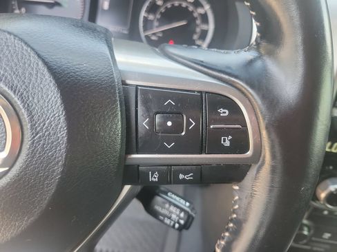 Used 2023 Lexus GX 460 Premium w/ Accessory Package AWD/4WD image 29