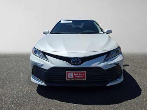 Certified 2021 Toyota Camry XLE FWD image 8
