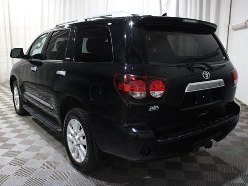 Used 2019 Toyota Sequoia Platinum AWD/4WD image 39