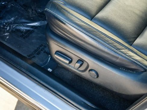 Used 2017 Toyota RAV4 Limited image 21