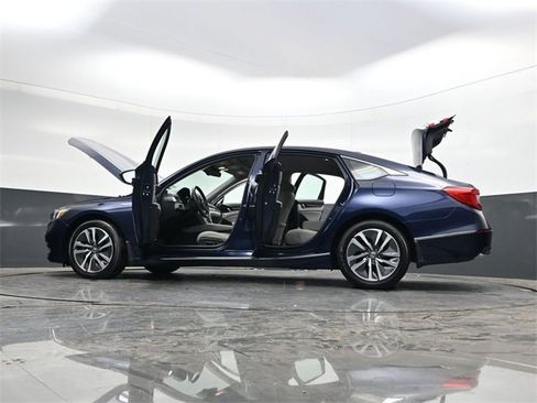 Used 2019 Honda Accord Touring image 40