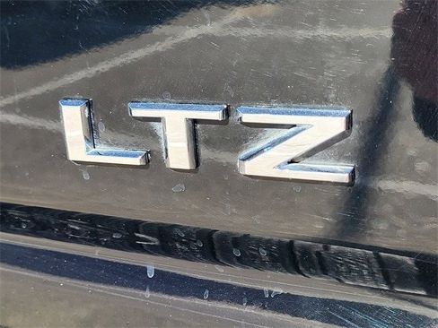 Used 2020 Chevrolet Silverado 2500 LTZ w/ LTZ Premium Package image 32