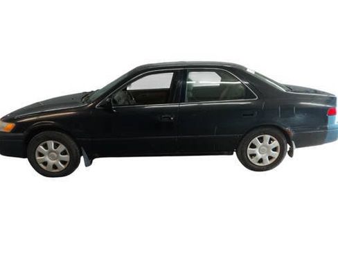 Used 1999 Toyota Camry LE FWD image 2