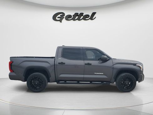Used 2022 Toyota Tundra SR5 AWD/4WD image 3