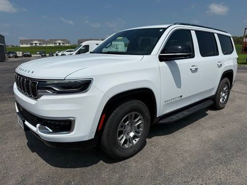 Used 2024 Jeep Wagoneer 4WD w/ Convenience Group I image 1