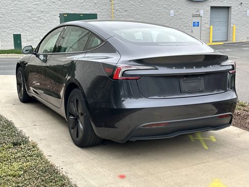 Used 2024 Tesla Model 3 image 6