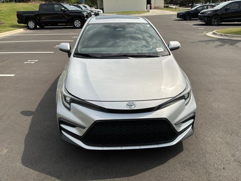 Used 2023 Toyota Corolla XSE FWD image 3