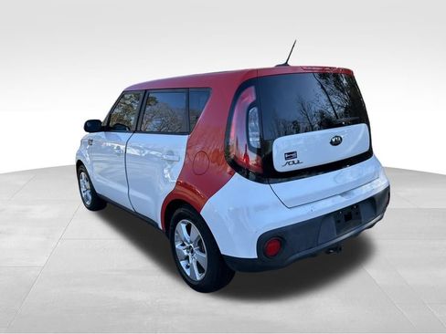 Used 2017 Kia Soul image 3