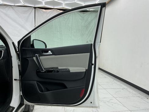 Used 2019 Kia Sportage EX w/ EX Sport Appearance Package AWD/4WD image 19