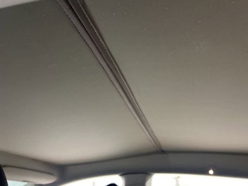 Used 2023 Tesla Model Y Performance image 8