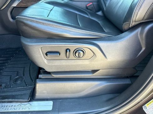 Used 2019 Chevrolet Silverado 1500 High Country AWD/4WD image 14