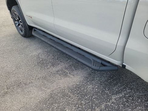 New 2026 GMC Sierra 1500 AT4 w/ AT4 Premium Package image 9