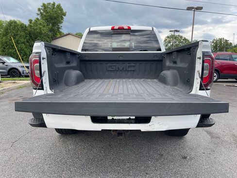 Used 2016 GMC Sierra 1500 SLT w/ All-Terrain Package AWD/4WD image 16