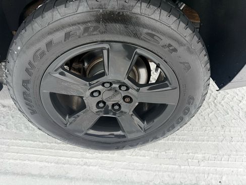 Used 2016 GMC Yukon SLT image 14