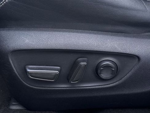 Used 2021 Toyota RAV4 XLE Premium image 26