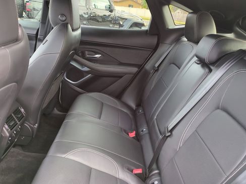 Used 2019 Jaguar E-PACE R-Dynamic HSE image 14