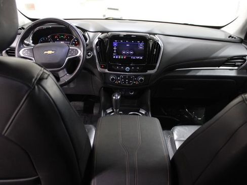 Used 2020 Chevrolet Traverse LT w/ LT Premium Package AWD/4WD image 31