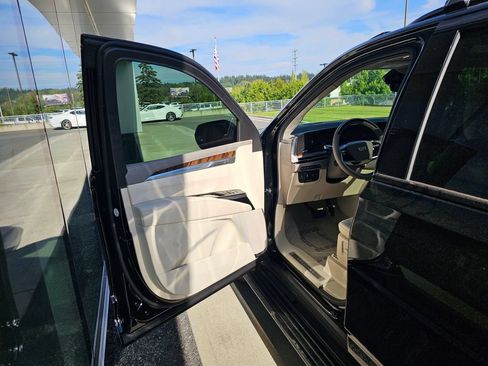 New 2026 Cadillac Escalade Platinum Sport AWD/4WD image 21