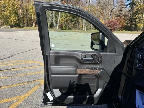 Used 2021 GMC Sierra 2500 Denali w/ Denali Ultimate Package image 10