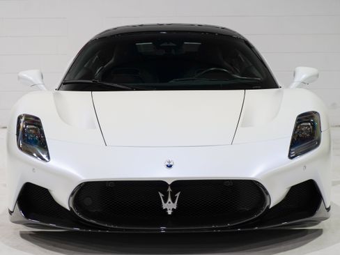 Used 2023 Maserati MC20 Coupe RWD image 6