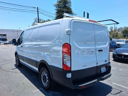 Used 2017 Ford Transit 250 130 Low Roof RWD image 4