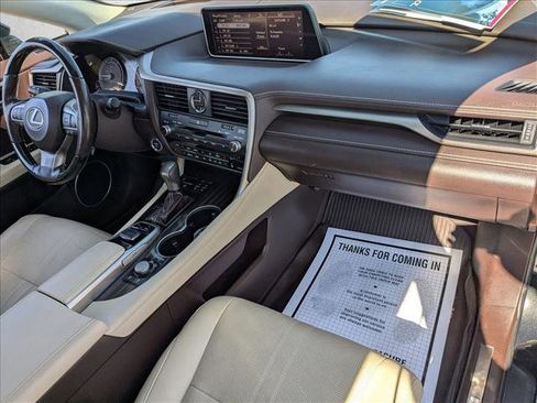 Used 2018 Lexus RX 450hL Luxury image 22