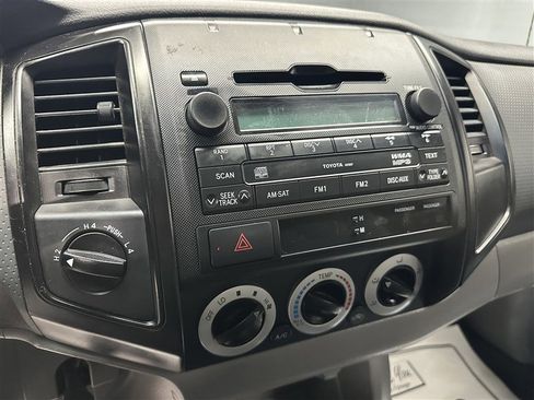 Used 2011 Toyota Tacoma 4x4 Regular Cab image 20