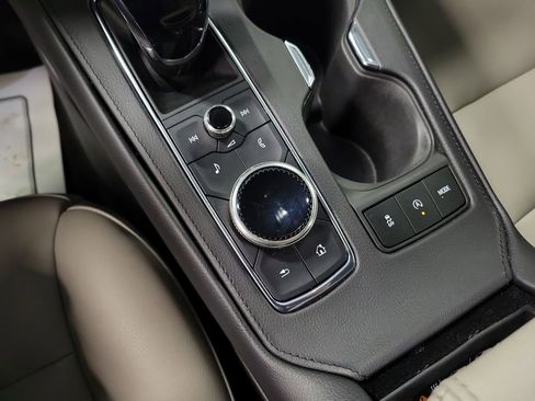 Used 2023 Cadillac XT4 Luxury w/ Cold Weather Package image 16