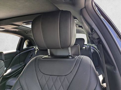 Used 2020 Mercedes-Benz Maybach S 560 4MATIC image 16
