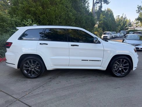 Used 2018 Jeep Grand Cherokee High Altitude AWD/4WD image 2