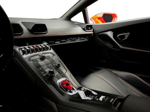 Used 2016 Lamborghini Huracan LP 610-4 AWD/4WD image 40