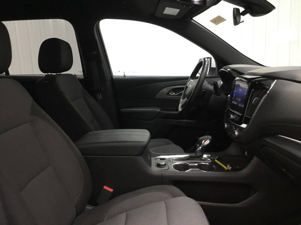 Used 2023 Chevrolet Traverse LT FWD image 24