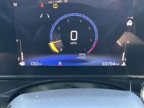 Used 2024 Chevrolet Trax RS w/ Sunroof Package FWD image 25