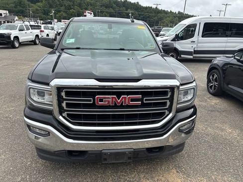 Used 2018 GMC Sierra 1500 SLE w/ SLE Value Package AWD/4WD image 5