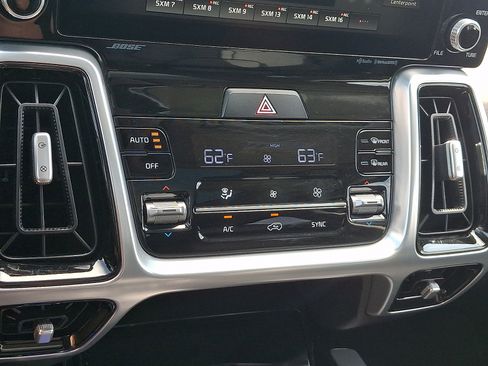 Used 2021 Kia Sorento SX Prestige AWD/4WD image 18