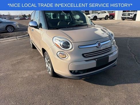 Used 2015 FIAT 500L Lounge image 3