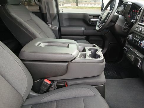 Used 2024 Chevrolet Silverado 2500 Custom w/ Custom Convenience Package image 43