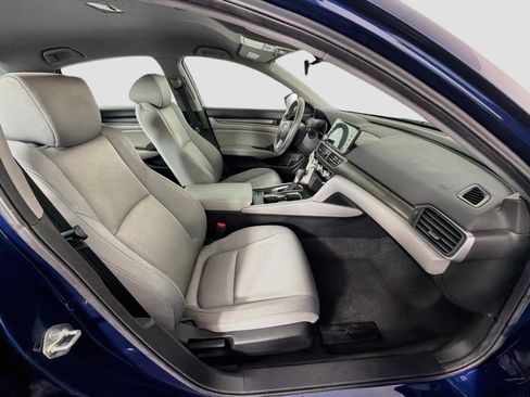 Used 2020 Honda Accord LX image 29