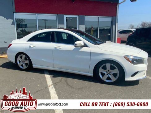 Used 2018 Mercedes-Benz CLA 250 4MATIC image 4